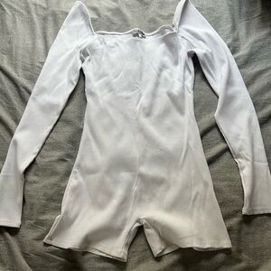 Fashion Nova White Ribbed Romper (SIZE XL)